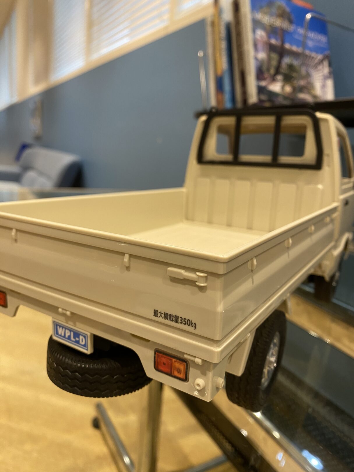ドリフト走行しちゃう軽トラ ラジコンsuzukiキャリー | B印
