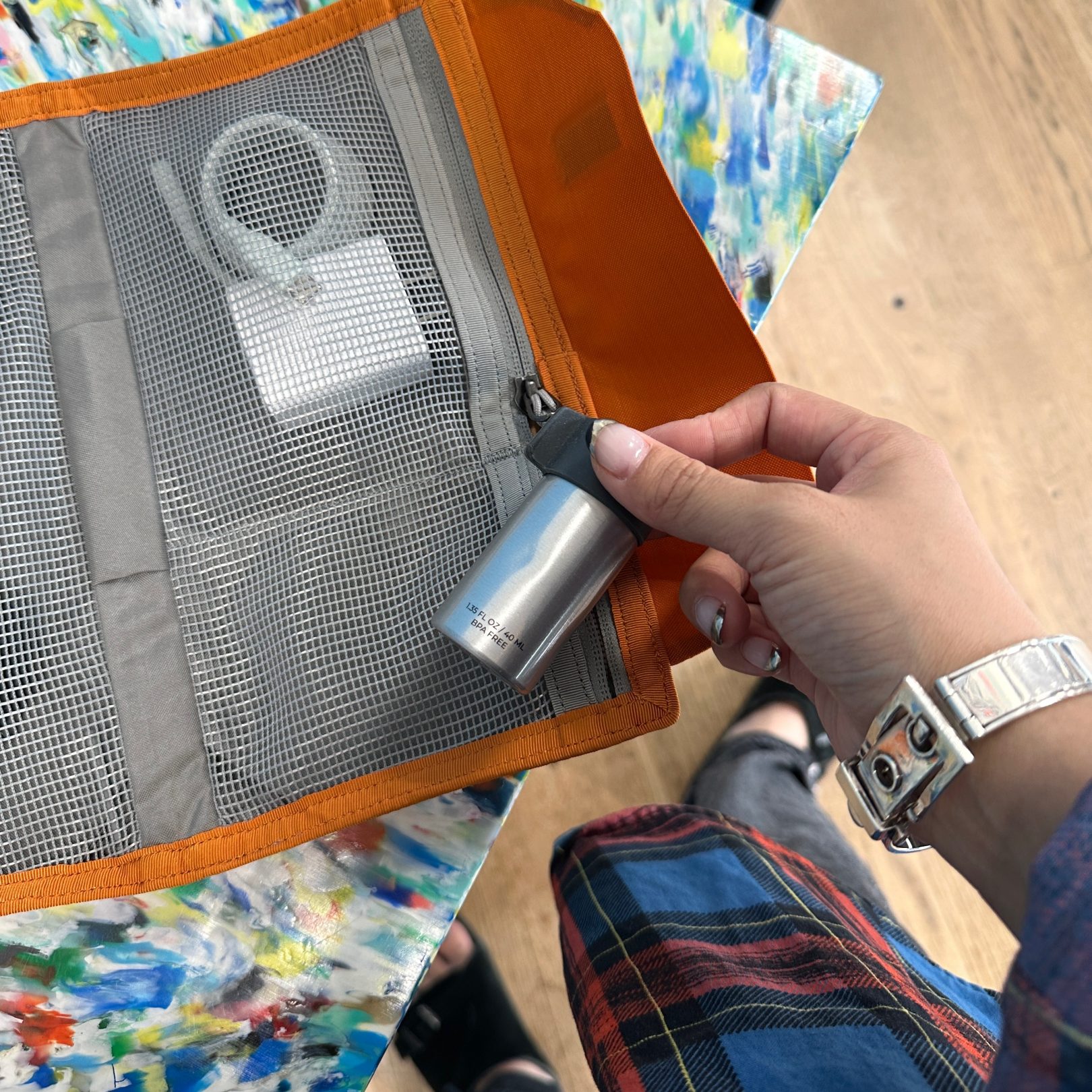 新色も仕入れちゃいました！即完した便利なポーチ | B印MARKET