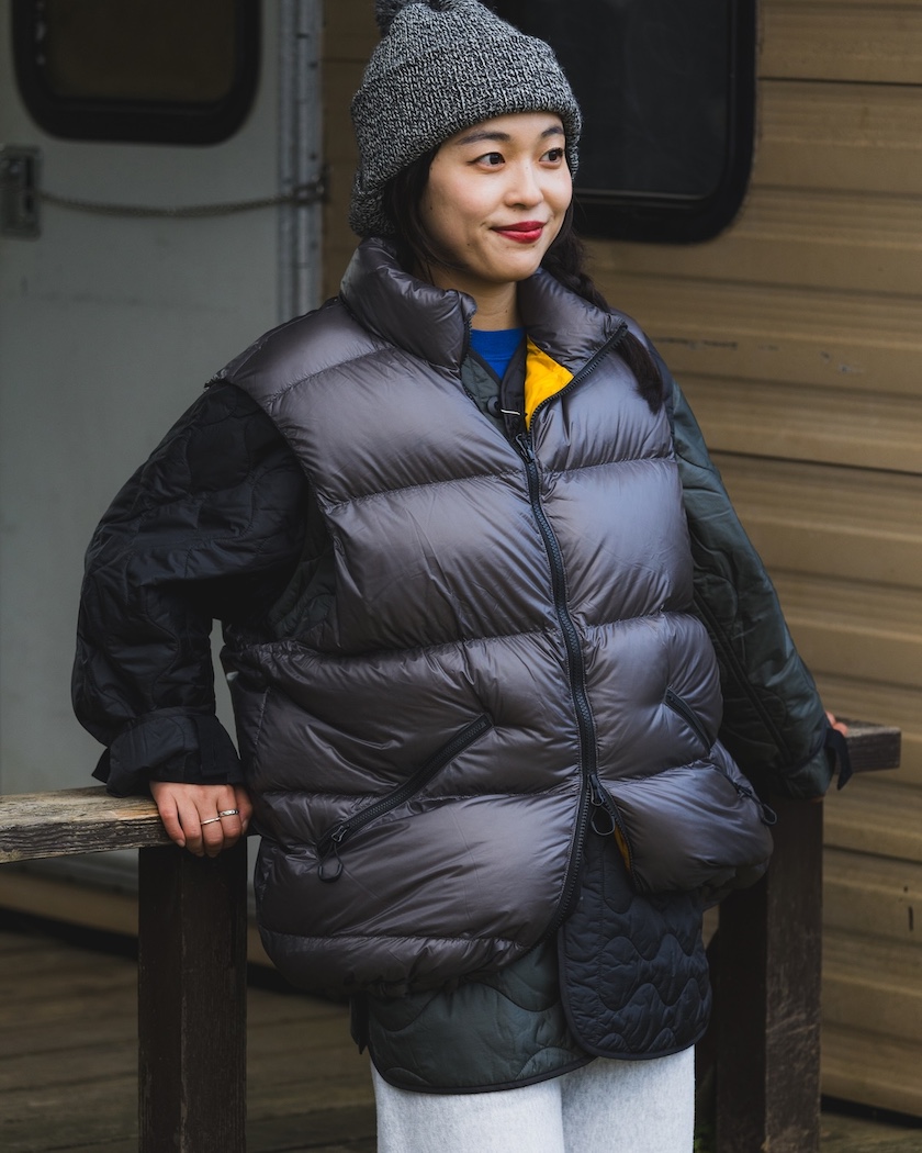 収納力、撥水、軽さ】冬の遊び場で真価を発揮する、ハイスペックダウン