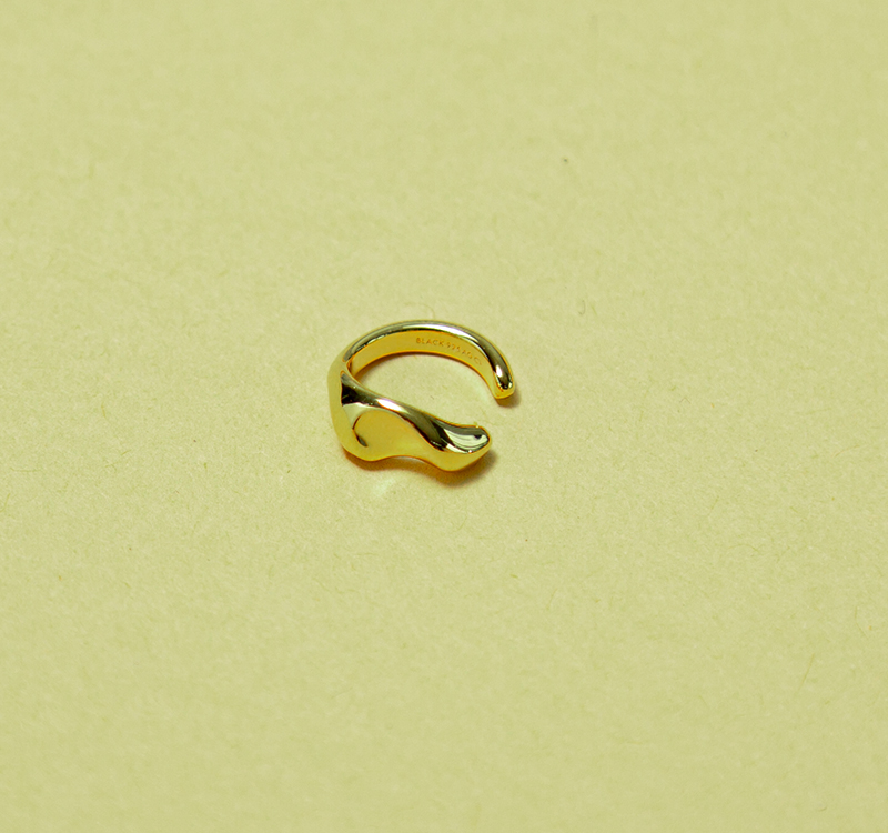 Saddle ear cuff